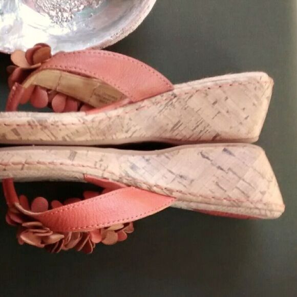 B.O.C. Sandals - Picture 3 of 8